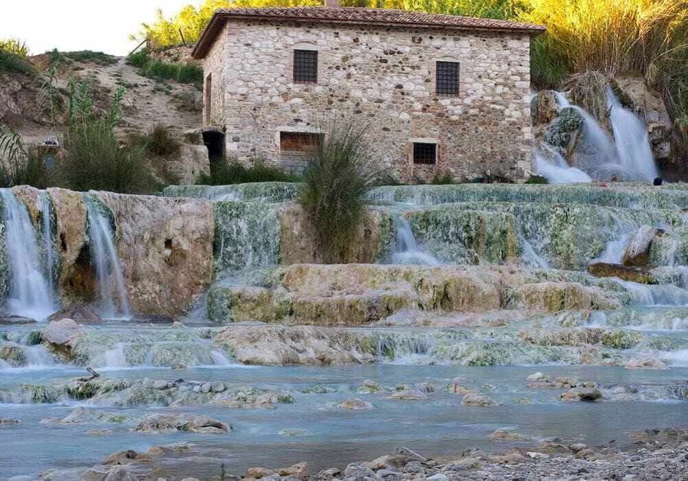 saturnia